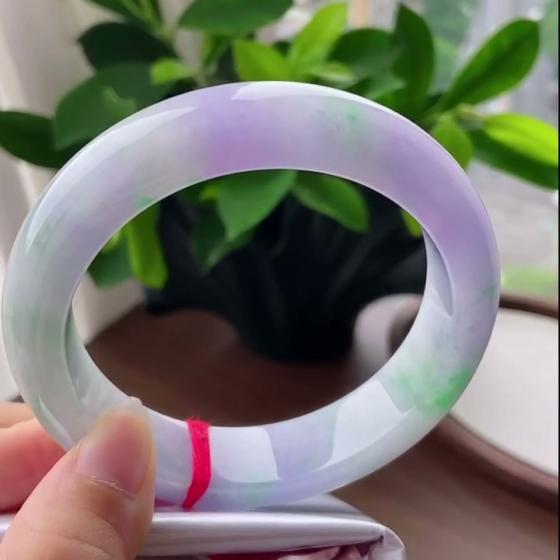 紫罗兰飘绿宽边正圈手镯